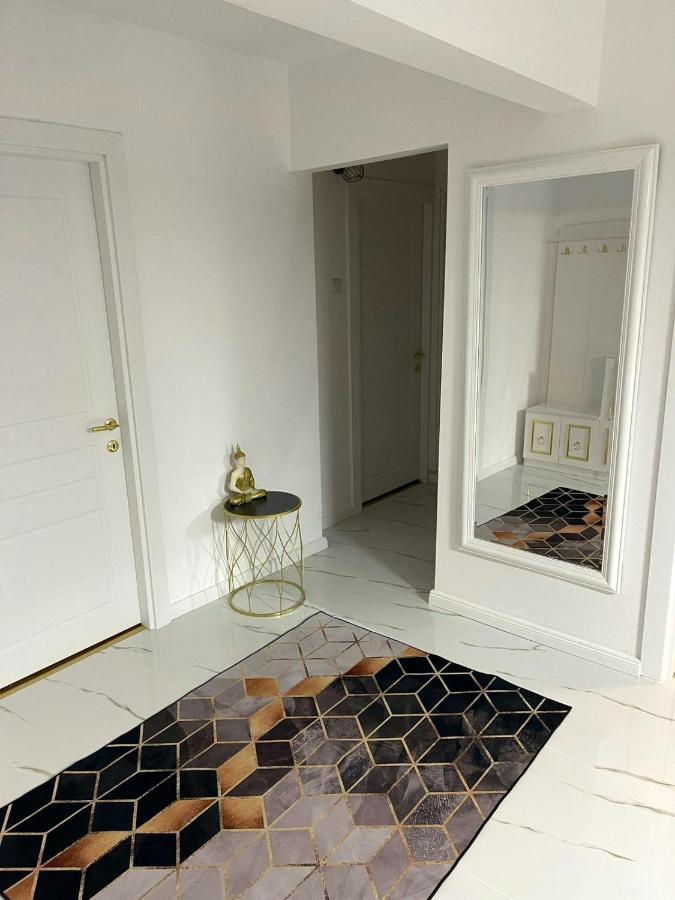 Carla'S Apartament Oradea Exterior foto